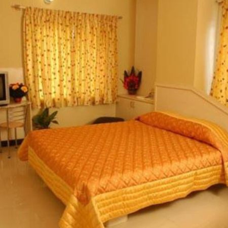 The Corporate Comforts Bangalore Bagian luar foto